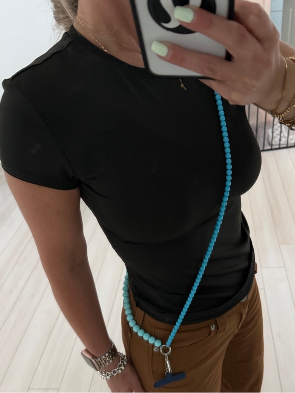 Blue Ombre Beaded Crossbody Phone Holder - Picture 5 of 5